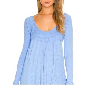 XS Baby blue Free People tunic